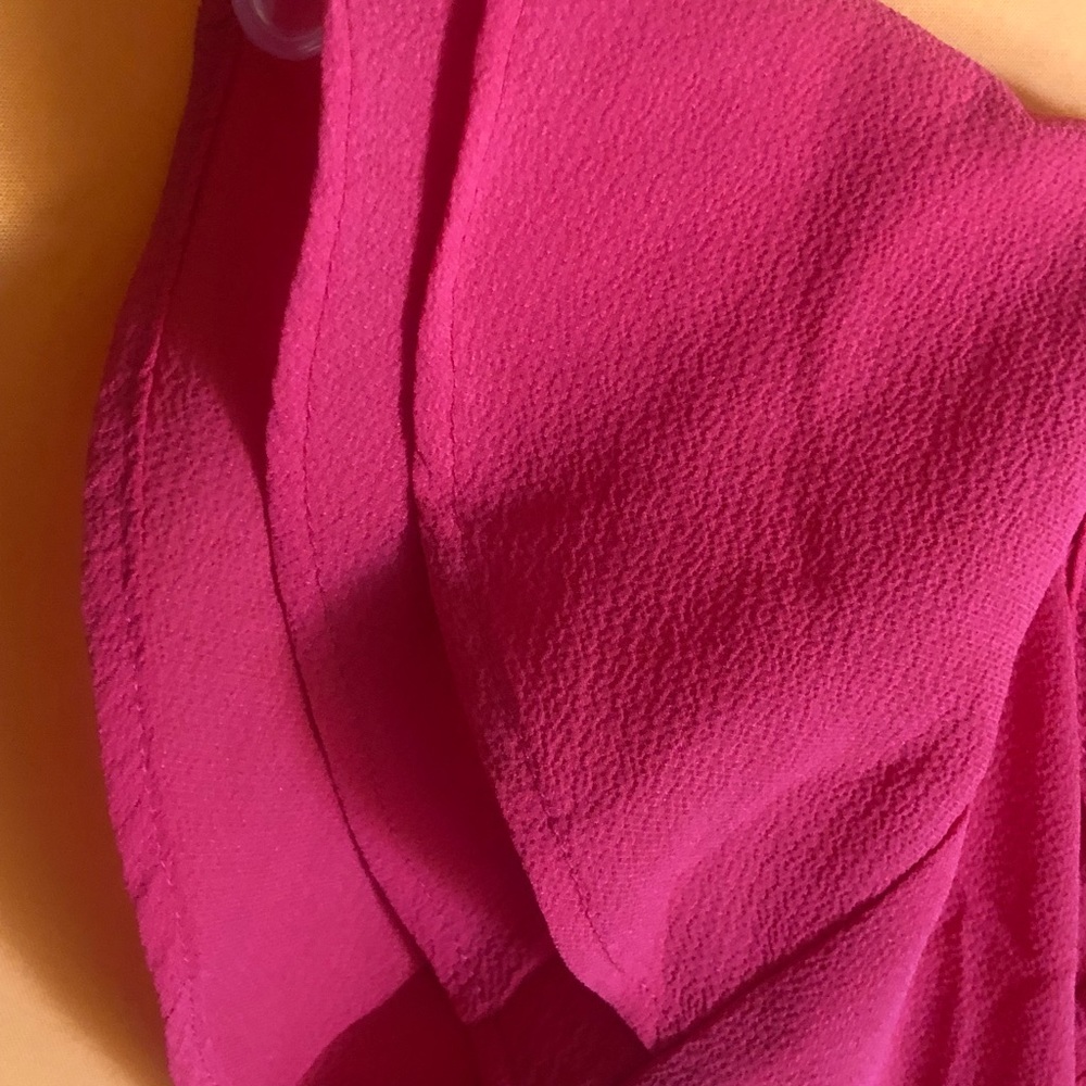 Top/Blouses - Picture 4 of 4